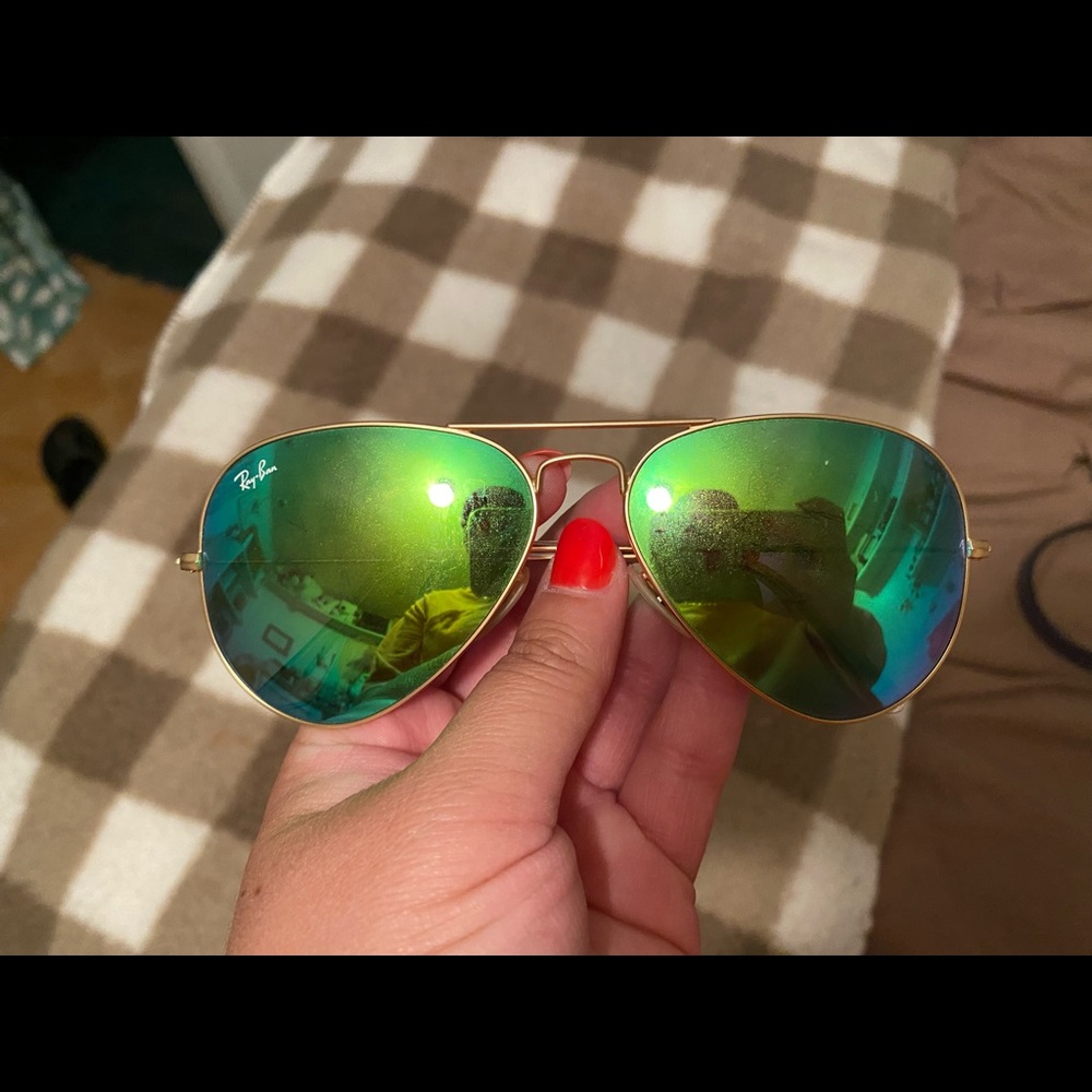 Green Mirror Sunglasses